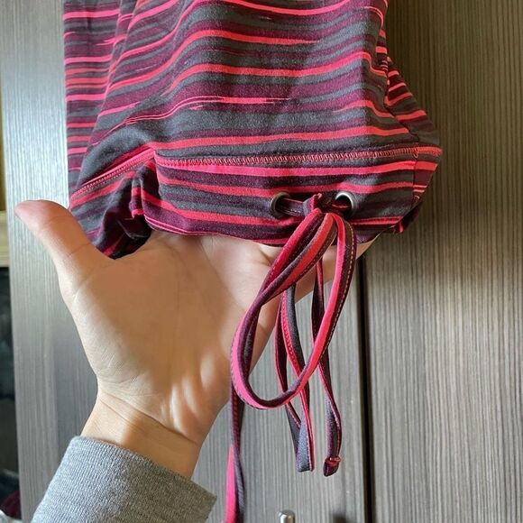 ATHLETA Painted Pattern Tinker Workout Adjustable Tie Tank Top - Picture 3 of 11